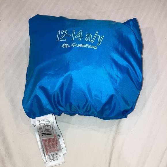 Quechua size 12 to 14 years blue windbreaker rain Jacket / Hood & Elastic Cuffs - Picture 14 of 14